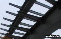 На Петрозаводском шоссе в Петербурге готовятся к сборке пролета путепровода