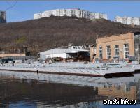 Восточная верфь передала Тихоокеанскому флоту два плавучих причала