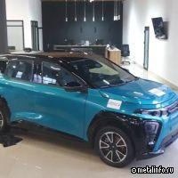 В Нижнекамске презентовали электромобиль "Атом"