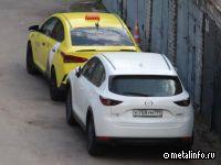 Президент РФ подписал закон о локализации машин такси